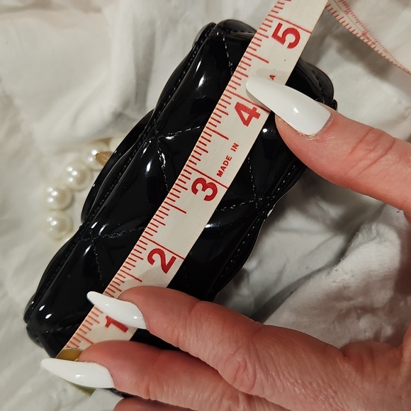 ⚡️Mini Black Quilted Jelly Handbag with Pearl Handle + Crossbody Chain - Picture 9 of 11